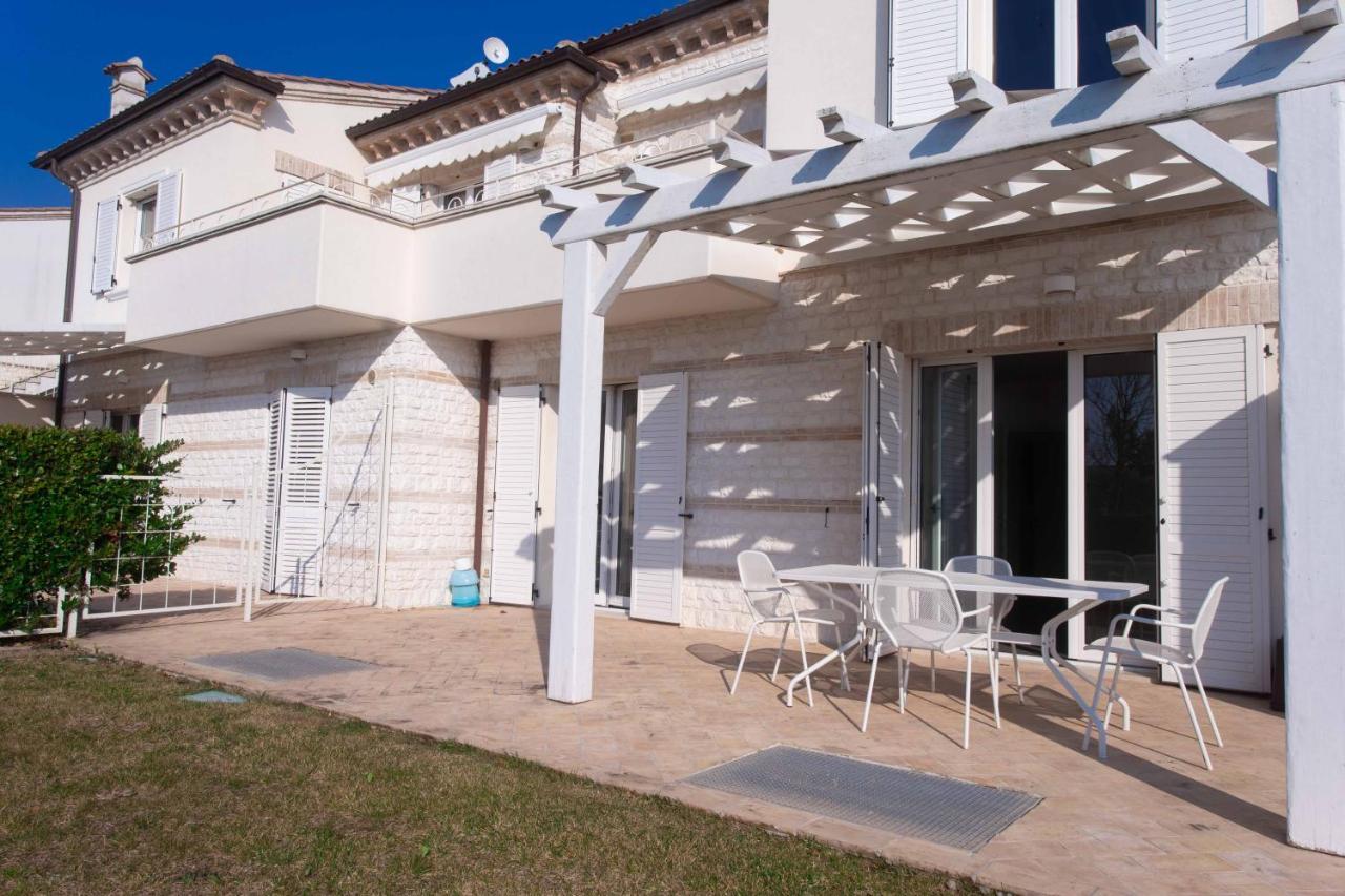 Ferienwohnung S018 - Sirolo, Nuovissimo Trilocale In Pietra Con Giardino Dx Exterior foto