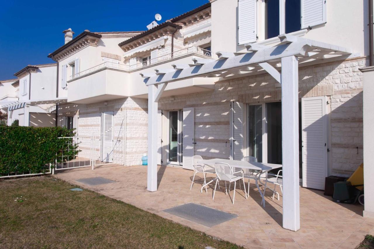 Ferienwohnung S018 - Sirolo, Nuovissimo Trilocale In Pietra Con Giardino Dx Exterior foto