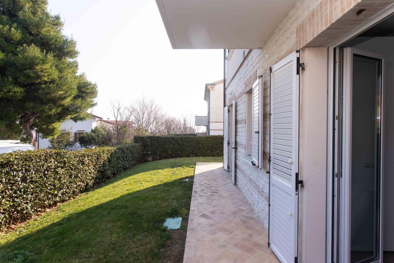 Ferienwohnung S018 - Sirolo, Nuovissimo Trilocale In Pietra Con Giardino Dx Exterior foto